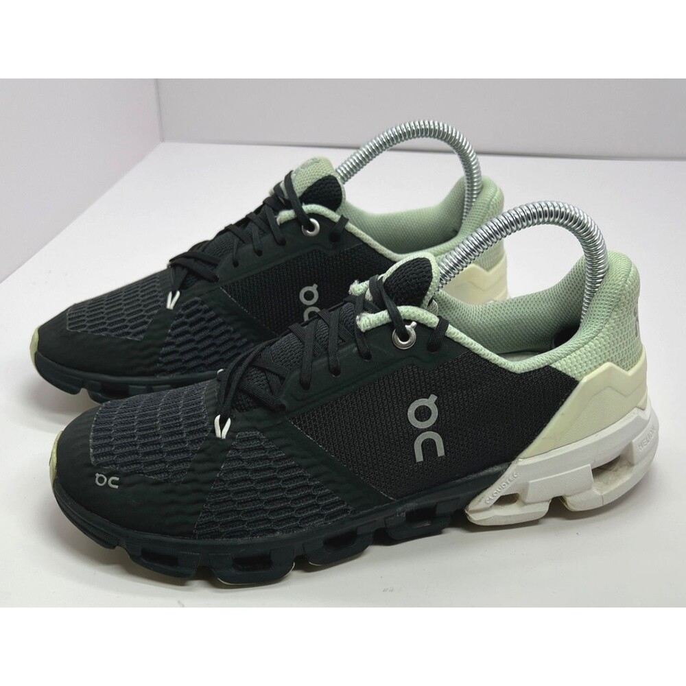 On Cloud Cloudflyer II Black/White/Green Gym Running Shoes Women's Sz 8